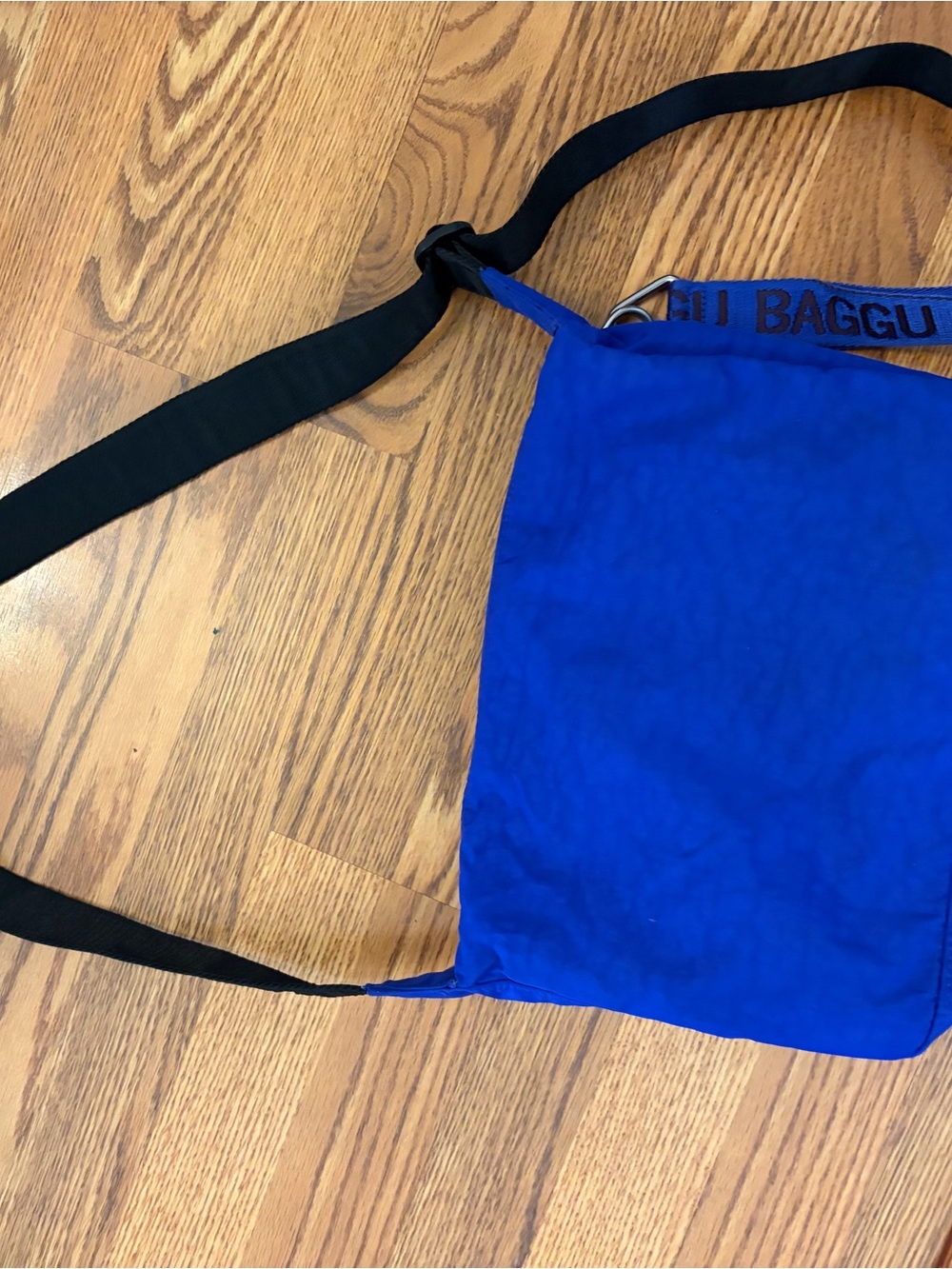 BAGGU Medium Cargo Crossbody Nylon Bag Blue great condition - Picture 7 of 8